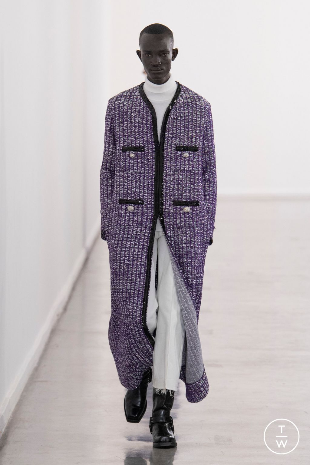 Fashion Week Paris Fall/Winter 2023 look 28 from the Giambattista Valli collection 女装