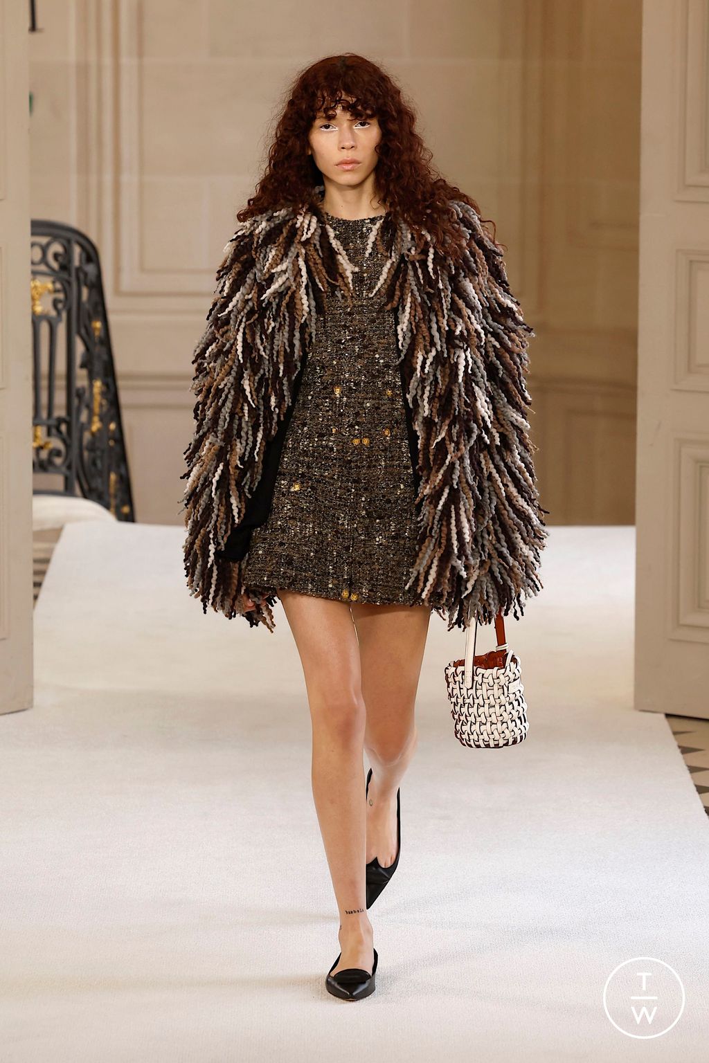 Fashion Week Paris Fall/Winter 2025 look 9 from the Giambattista Valli collection womenswear