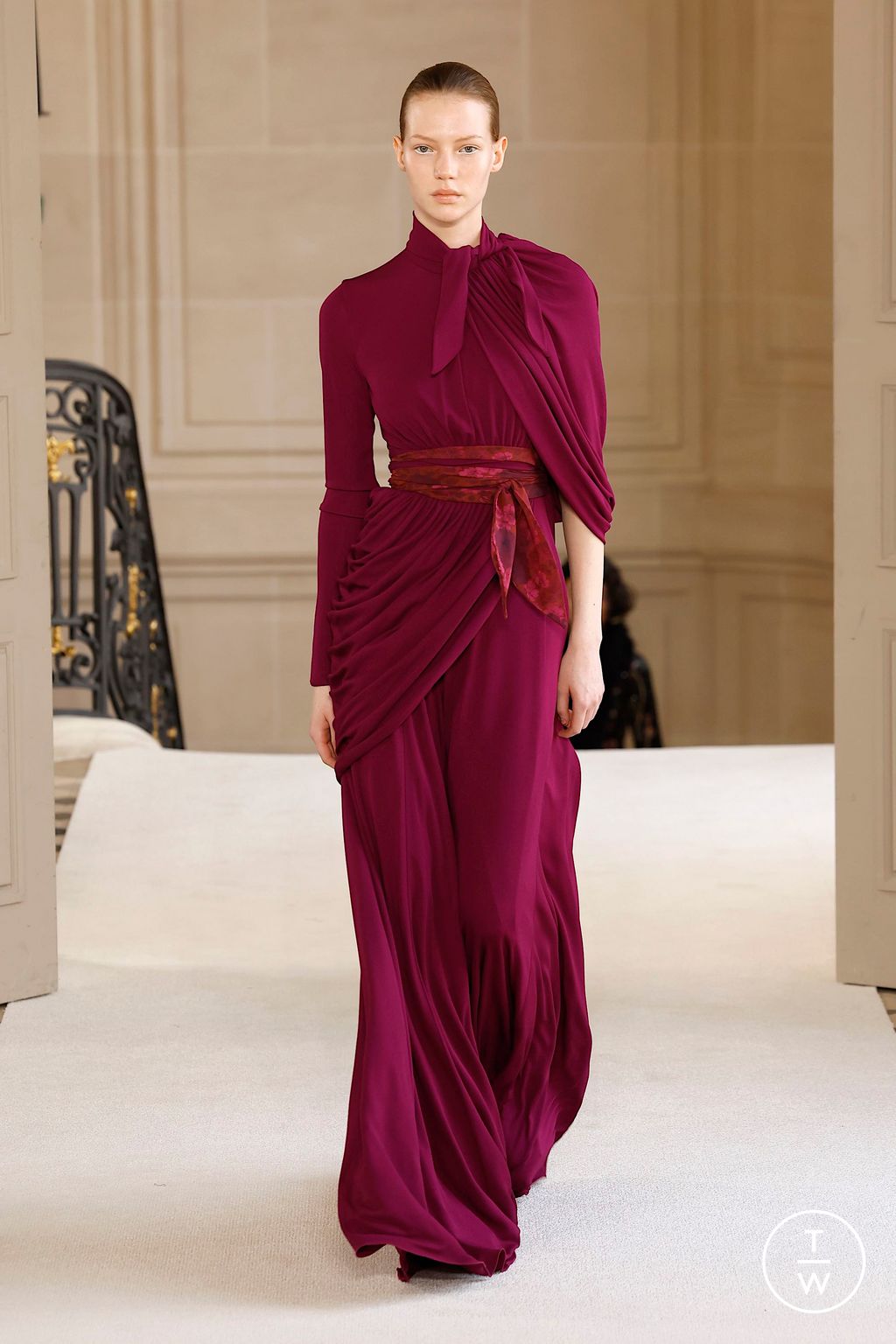 Fashion Week Paris Fall/Winter 2025 look 47 from the Giambattista Valli collection womenswear