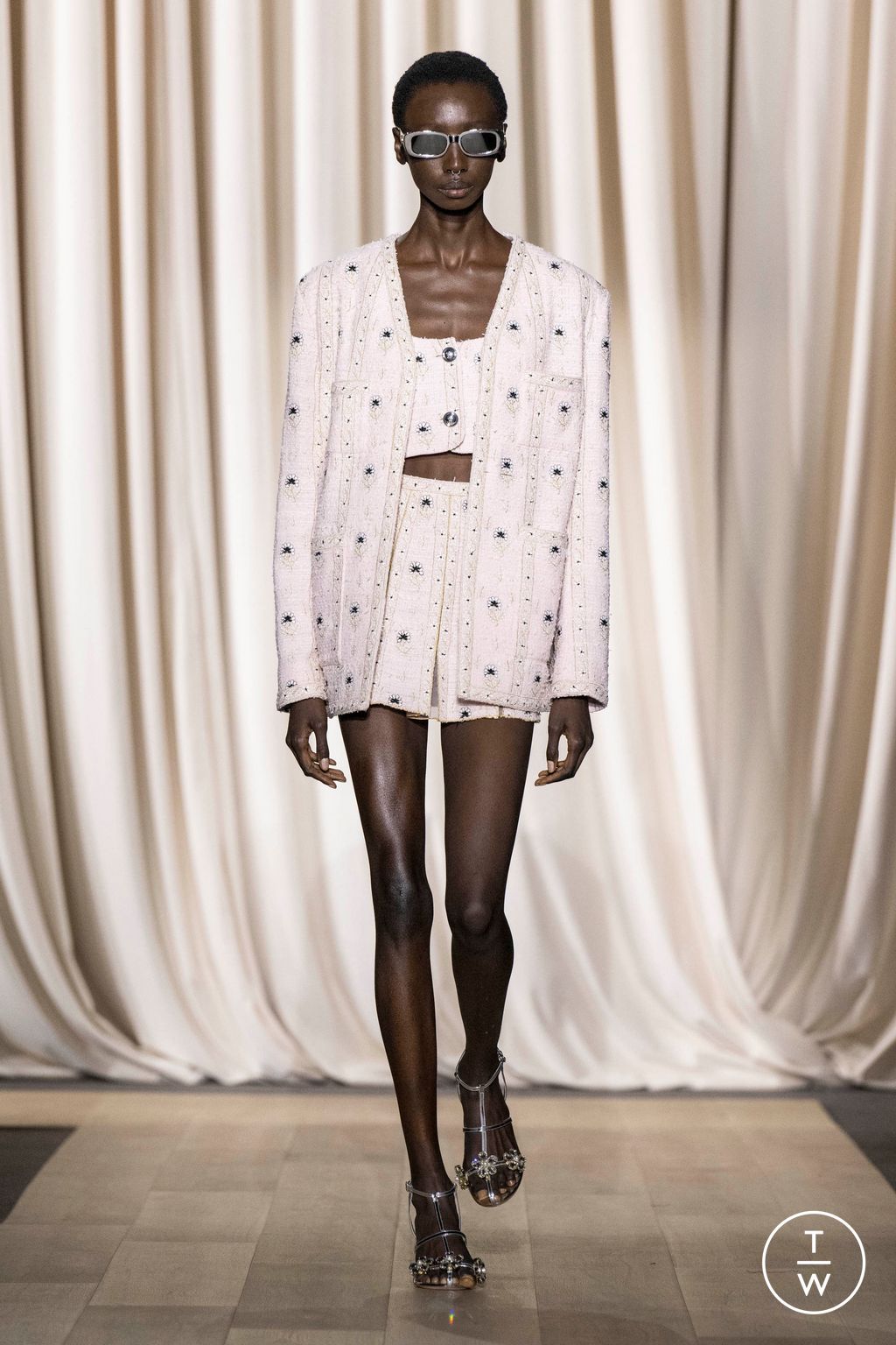 Fashion Week Paris Spring/Summer 2024 look 37 from the Giambattista Valli collection womenswear