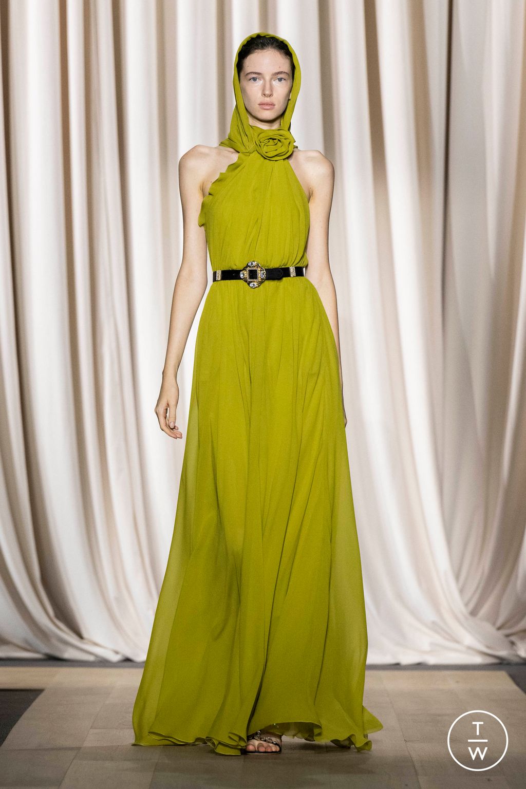 Fashion Week Paris Spring/Summer 2024 look 52 from the Giambattista Valli collection womenswear
