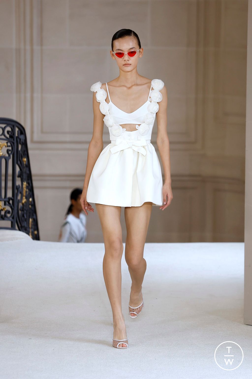 Fashion Week Paris Spring/Summer 2025 look 7 from the Giambattista Valli collection womenswear