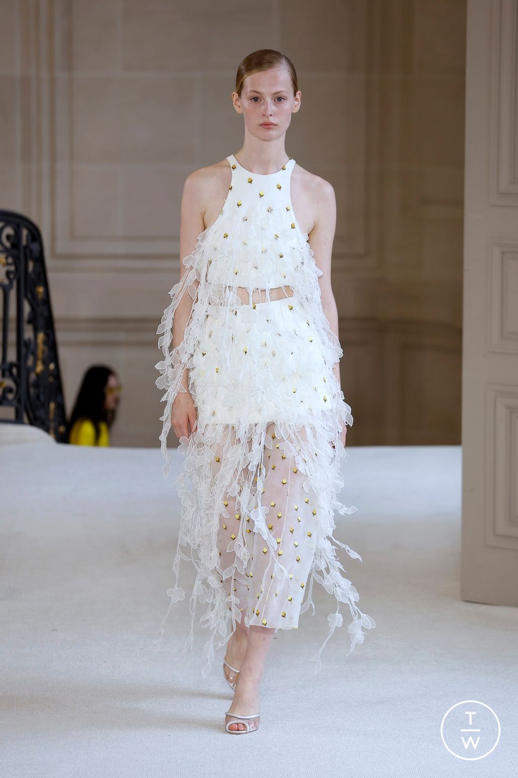 Fashion Week Paris Spring/Summer 2025 look 35 from the Giambattista Valli collection womenswear