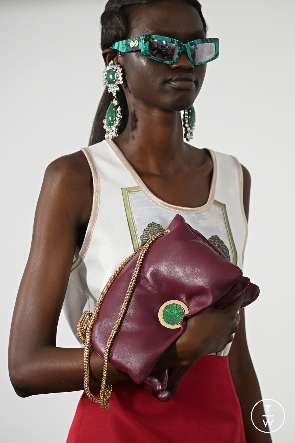 Fashion Week Paris Spring/Summer 2023 look 10 from the Giambattista Valli collection womenswear accessories