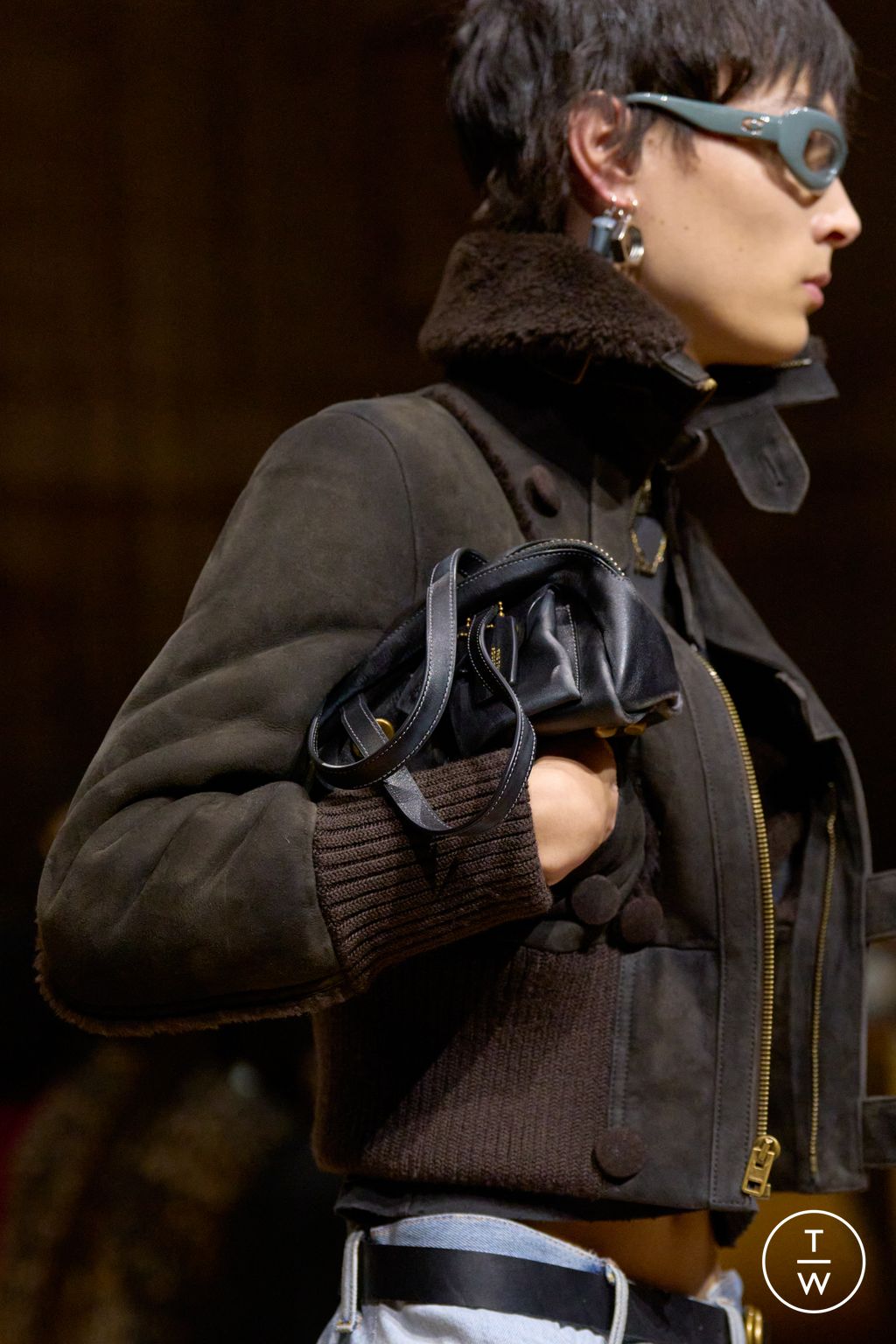Fashion Week New York Fall/Winter 2025 look 21 from the Coach collection 女装配饰