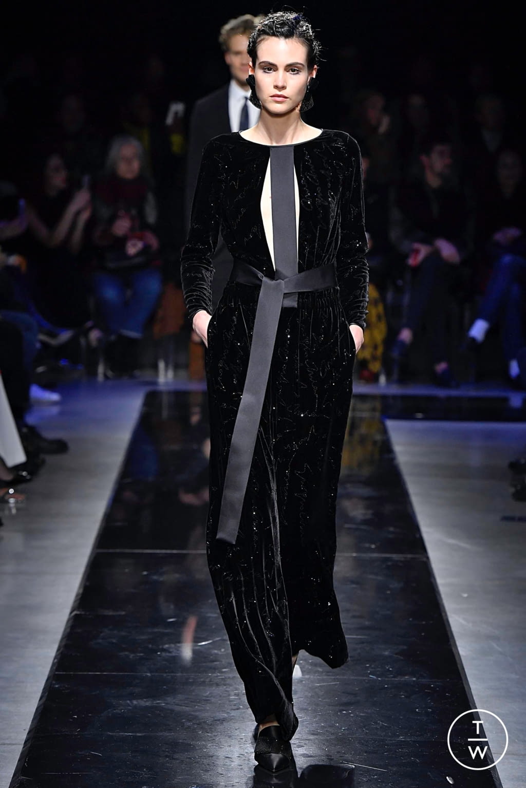 Fashion Week Milan Fall/Winter 2019 look 80 from the Giorgio Armani collection womenswear