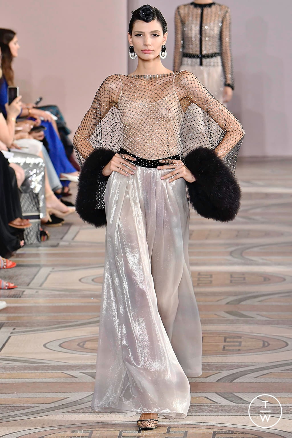 Fashion Week Paris Fall/Winter 2019 look 62 from the Giorgio Armani Privé collection couture