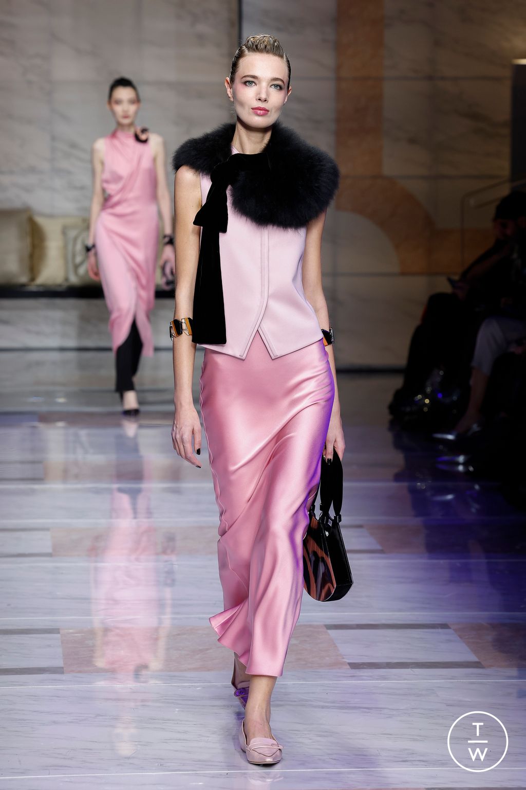 Fashion Week Milan Fall/Winter 2023 look 36 from the Giorgio Armani collection womenswear