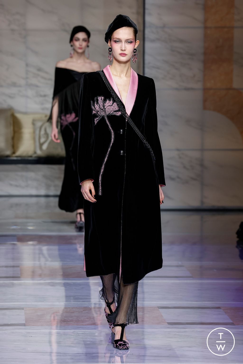 Fashion Week Milan Fall/Winter 2023 look 55 from the Giorgio Armani collection womenswear