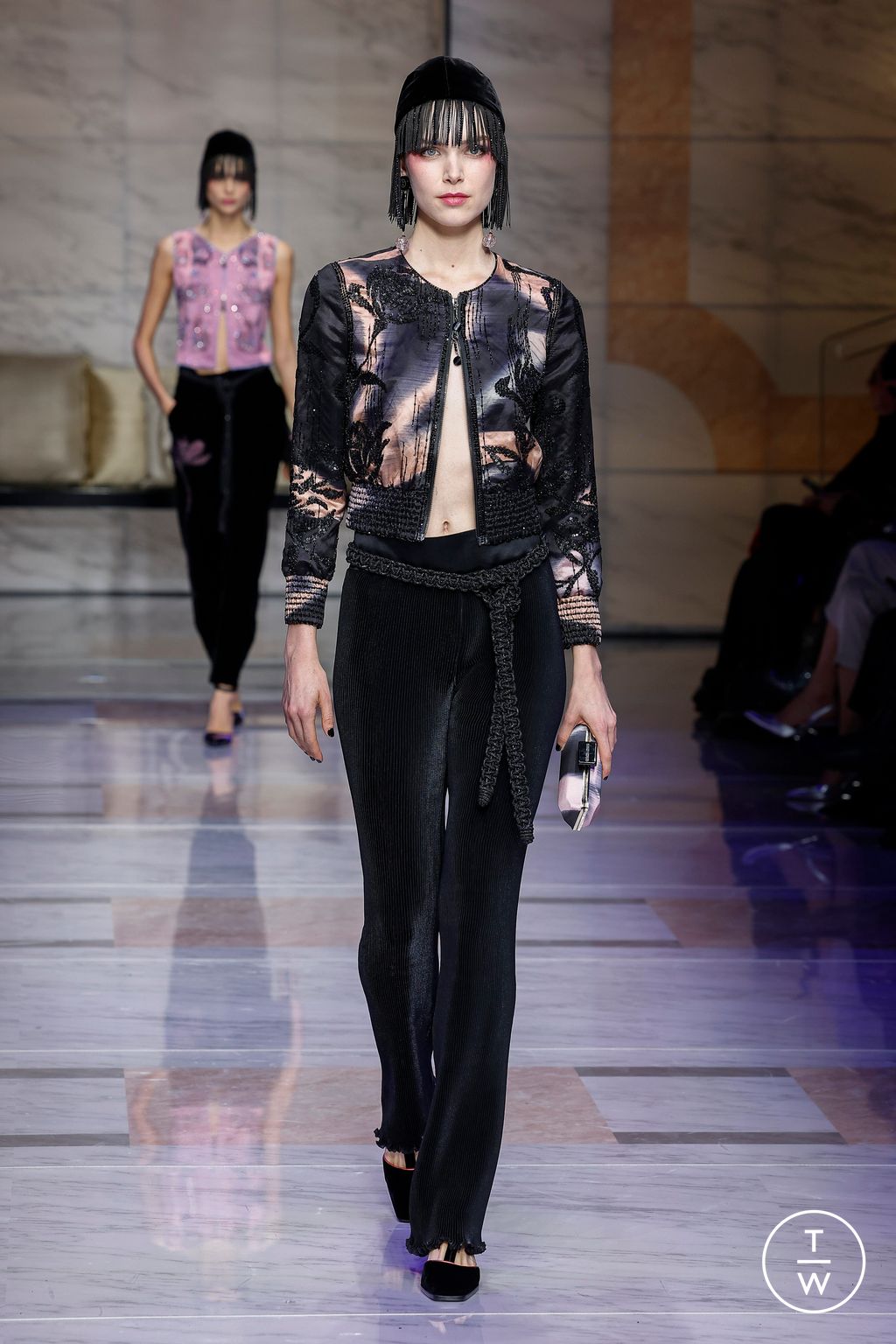 Fashion Week Milan Fall/Winter 2023 look 67 de la collection Giorgio Armani womenswear