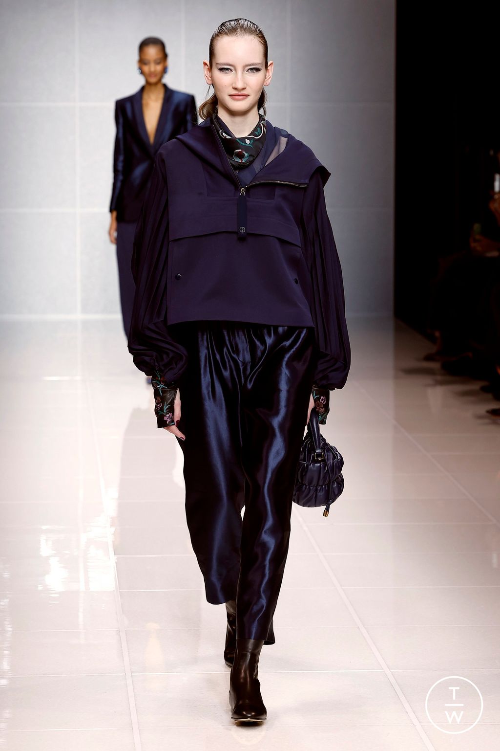 Fashion Week Milan Fall/Winter 2024 look 14 from the Giorgio Armani collection womenswear
