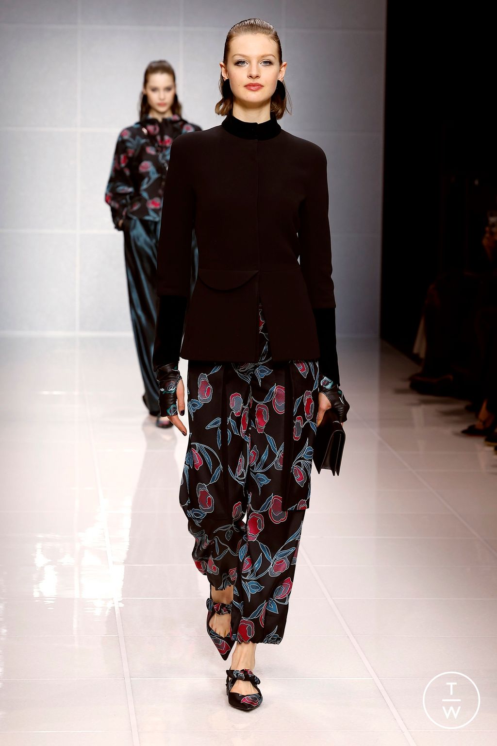 Fashion Week Milan Fall/Winter 2024 look 41 from the Giorgio Armani collection 女装