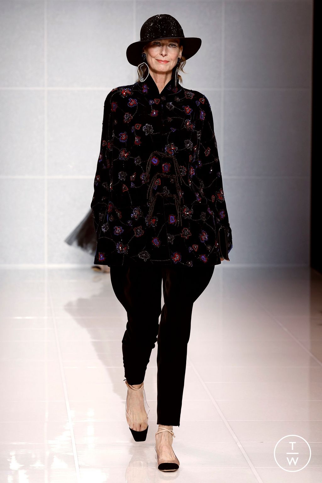 Fashion Week Milan Fall/Winter 2024 look 62 from the Giorgio Armani collection womenswear