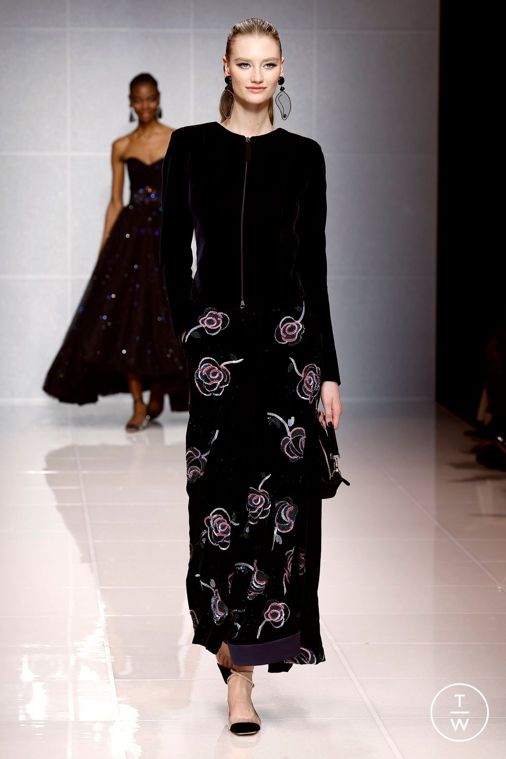 Fashion Week Milan Fall/Winter 2024 look 69 from the Giorgio Armani collection 女装