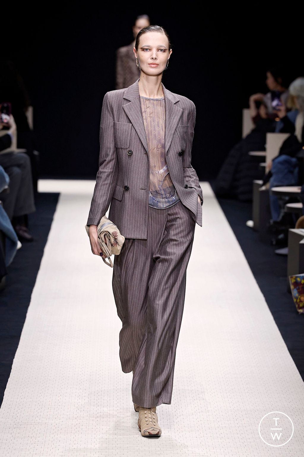 Fashion Week Milan Fall/Winter 2025 look 14 from the Giorgio Armani collection womenswear