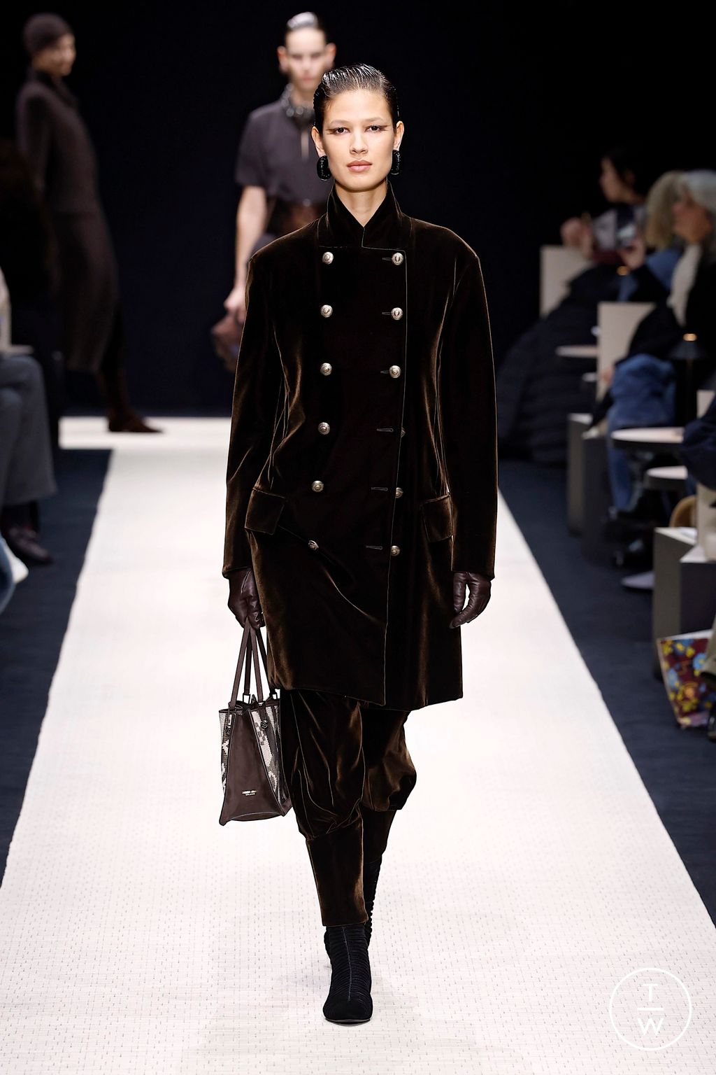 Fashion Week Milan Fall/Winter 2025 look 20 from the Giorgio Armani collection womenswear