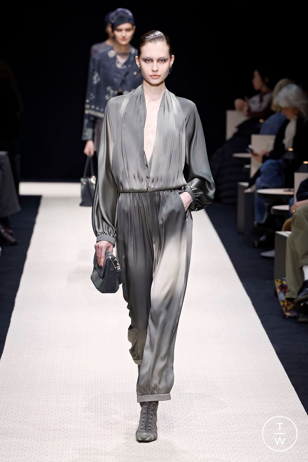 Fashion Week Milan Fall/Winter 2025 look 34 from the Giorgio Armani collection womenswear