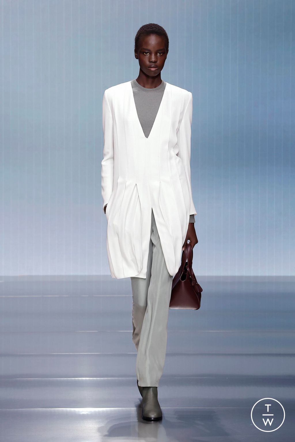 Fashion Week Milan Fall/Winter 2026 look 17 from the Giorgio Armani collection womenswear