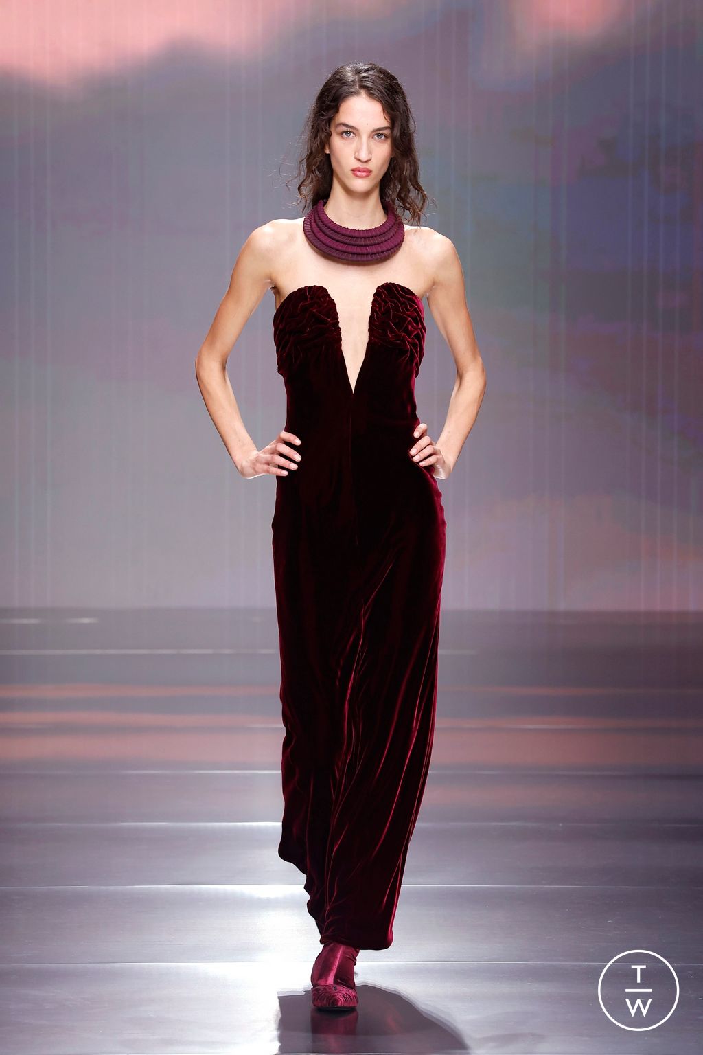 Fashion Week Milan Fall/Winter 2026 look 40 from the Giorgio Armani collection womenswear