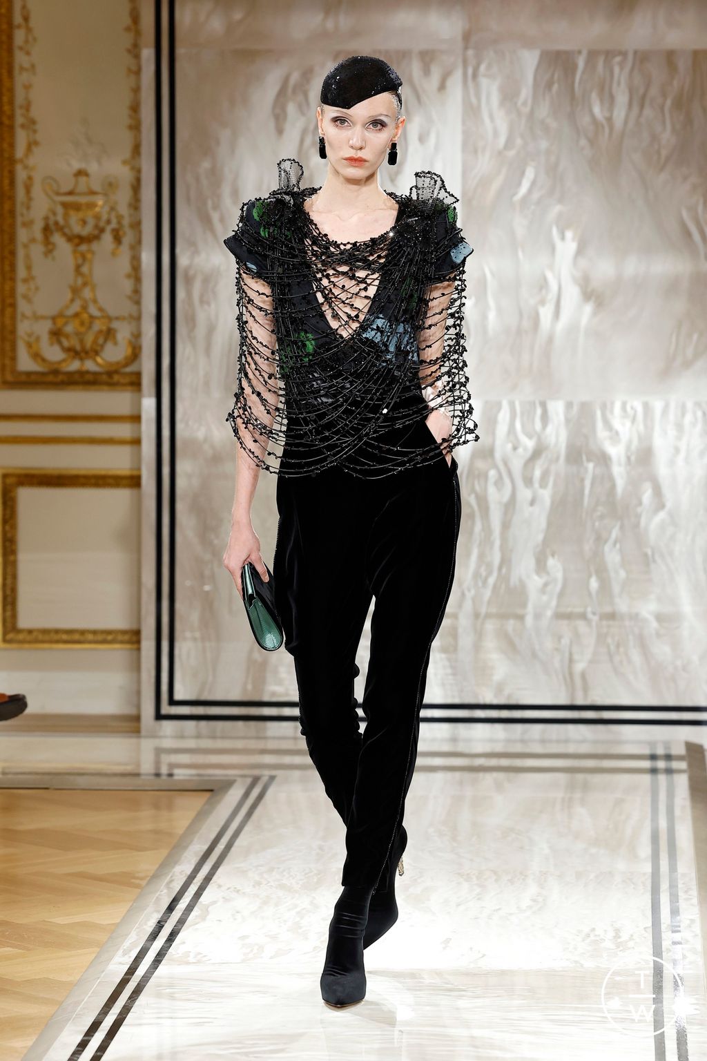 Fashion Week Paris Fall/Winter 2025 look 4 from the Giorgio Armani collection couture