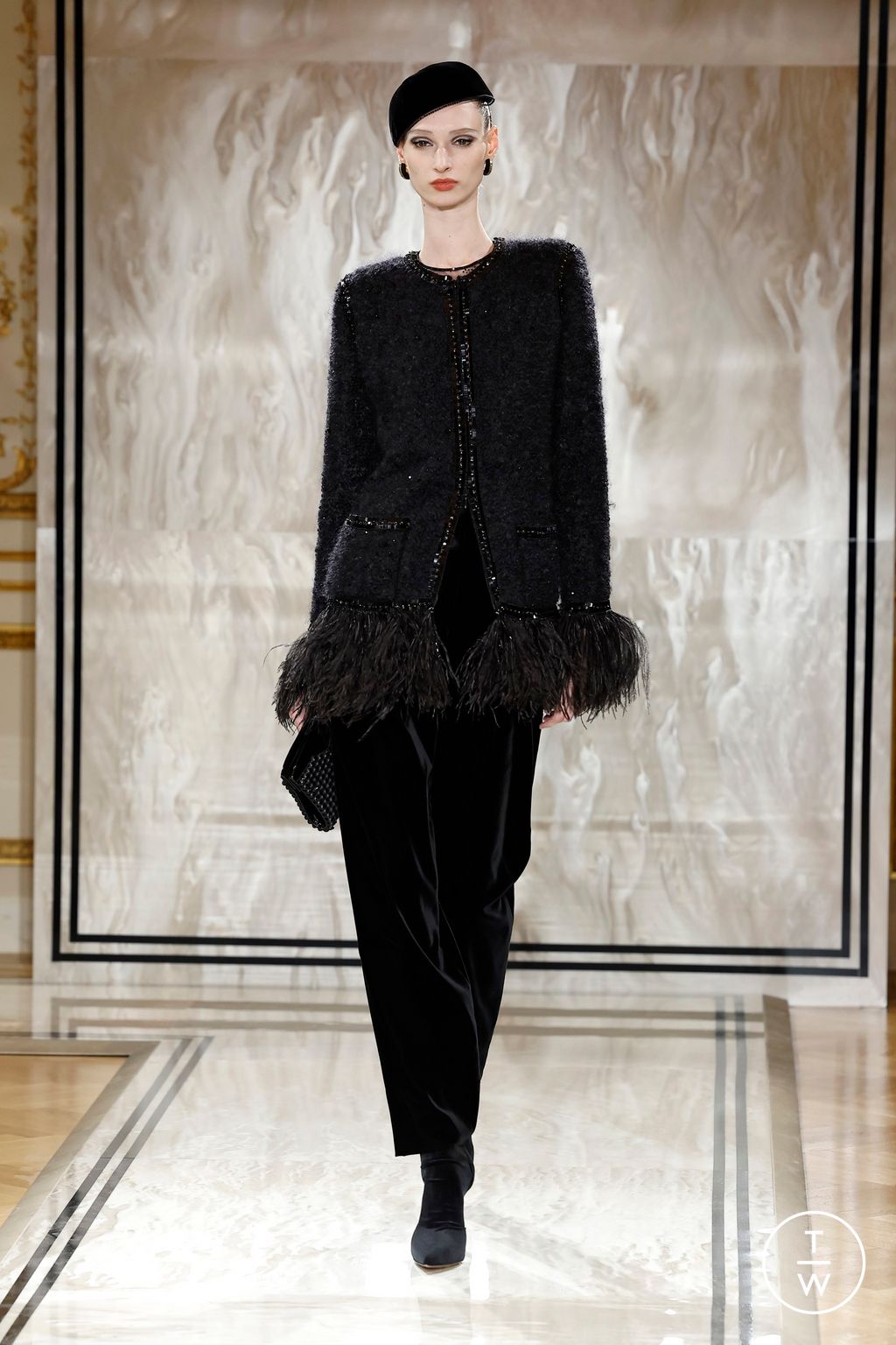 Fashion Week Paris Fall/Winter 2025 look 24 from the Giorgio Armani collection couture