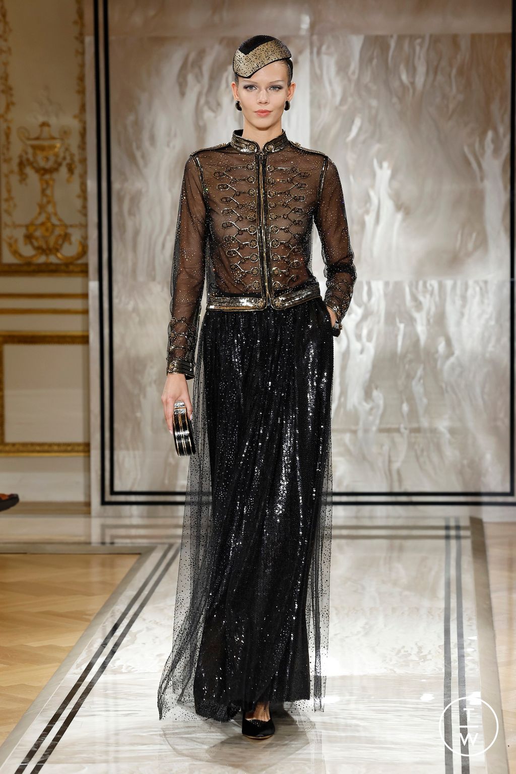 Fashion Week Paris Fall/Winter 2025 look 41 from the Giorgio Armani collection couture