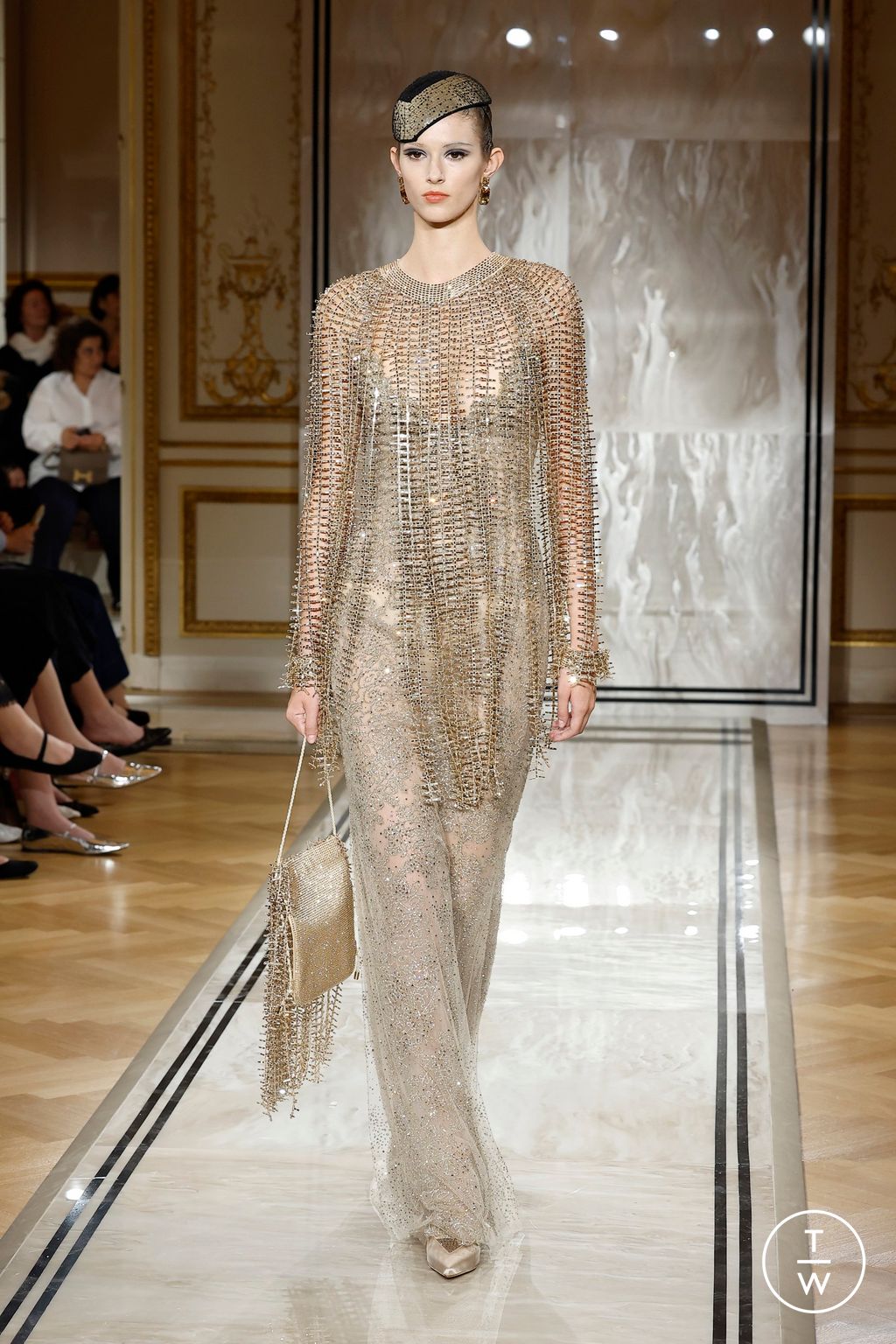 Fashion Week Paris Fall/Winter 2025 look 44 from the Giorgio Armani collection couture
