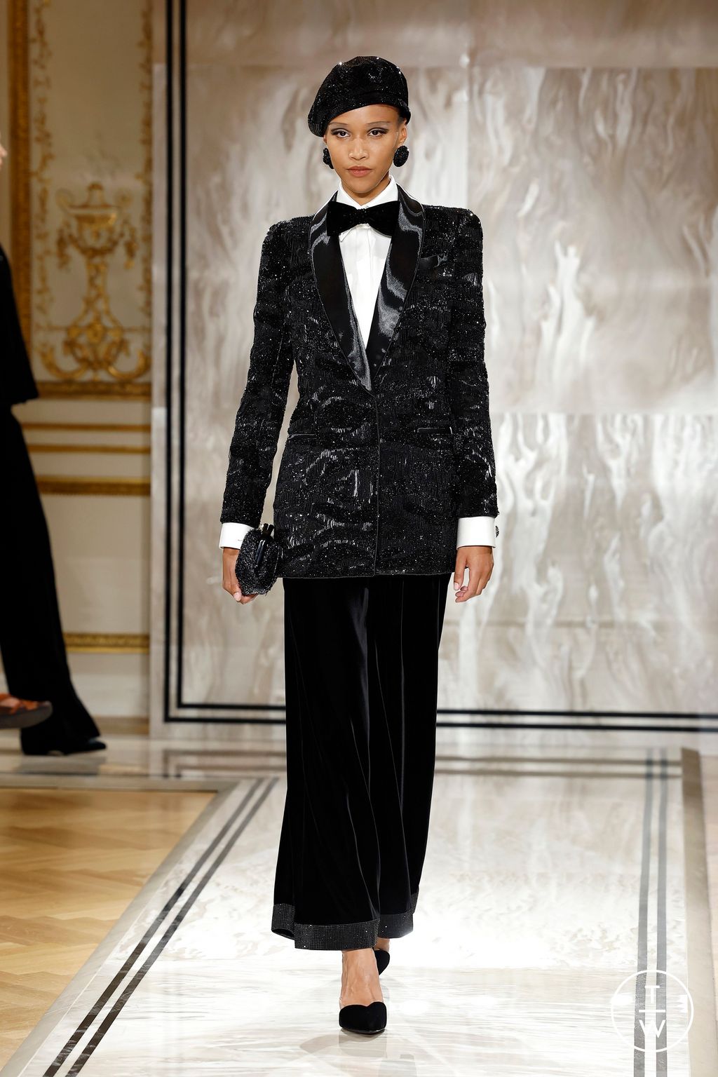 Fashion Week Paris Fall/Winter 2025 look 65 from the Giorgio Armani collection couture