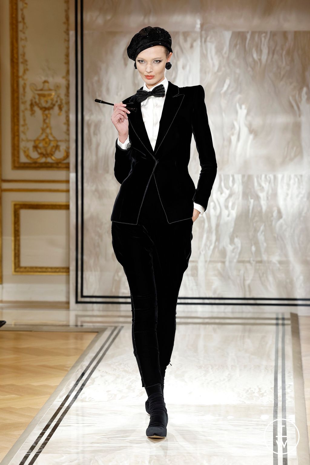 Fashion Week Paris Fall/Winter 2025 look 72 from the Giorgio Armani collection couture