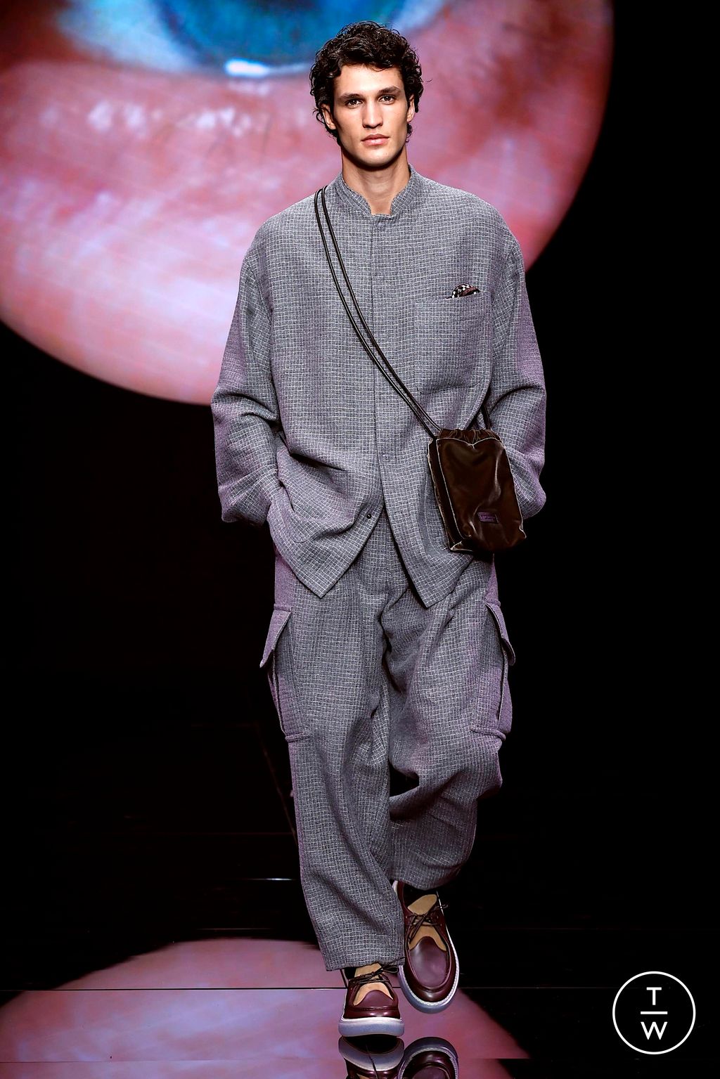 Fashion Week Milan Fall/Winter 2024 look 12 de la collection Giorgio Armani menswear