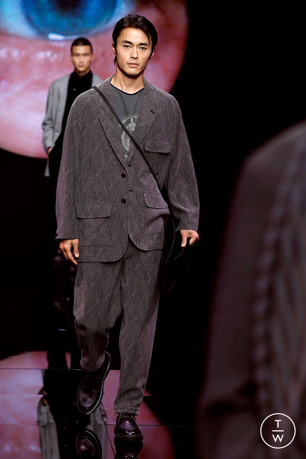 Fashion Week Milan Fall/Winter 2024 look 27 de la collection Giorgio Armani menswear