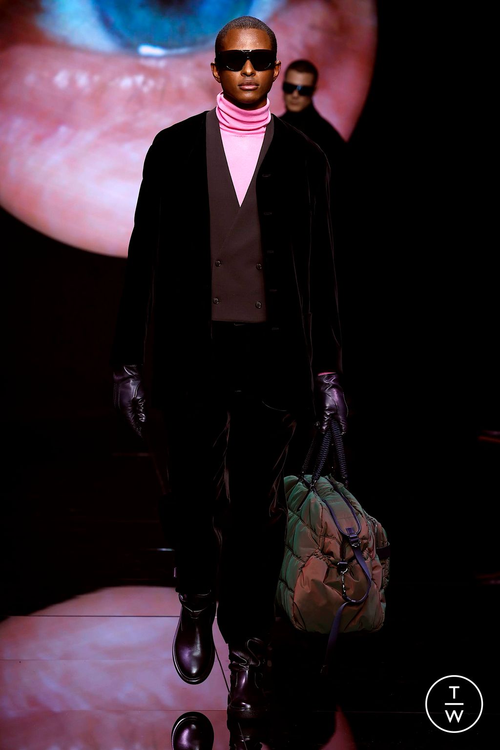 Fashion Week Milan Fall/Winter 2024 look 39 from the Giorgio Armani collection menswear