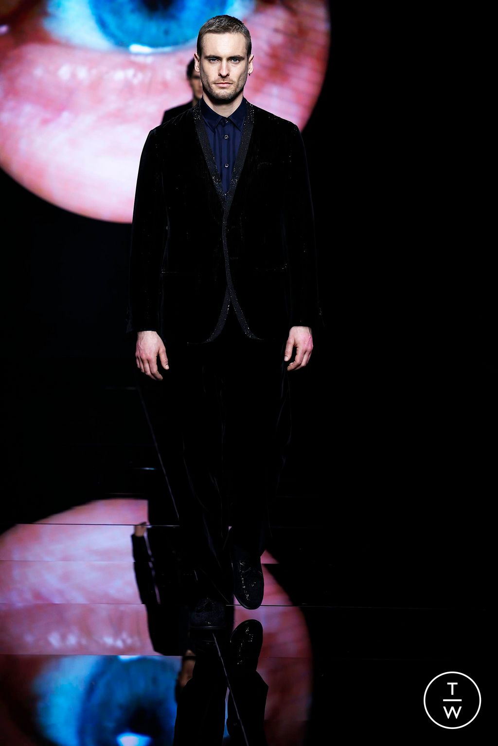 Fashion Week Milan Fall/Winter 2024 look 80 de la collection Giorgio Armani menswear