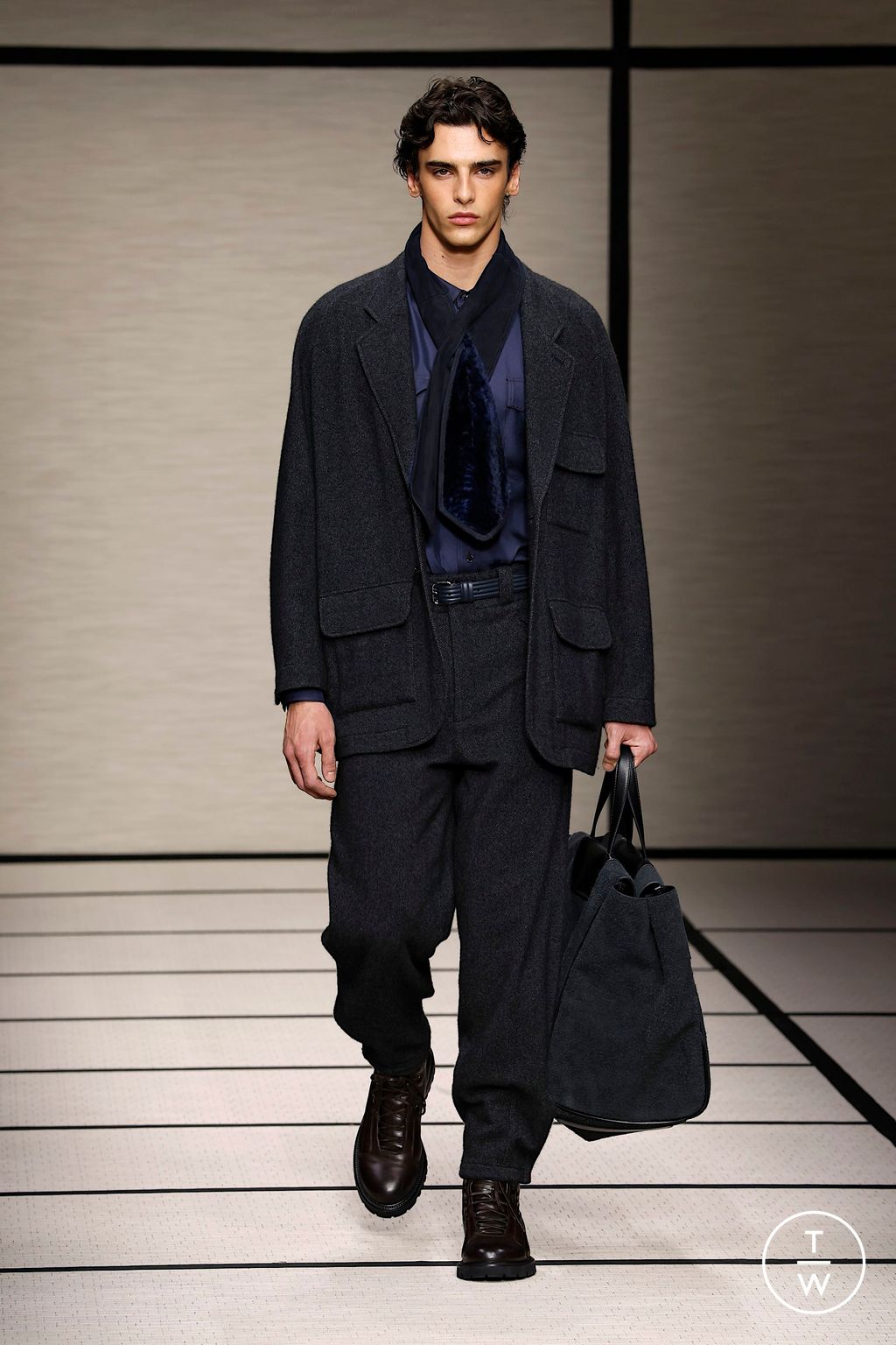 Fashion Week Milan Fall/Winter 2025 look 16 from the Giorgio Armani collection menswear