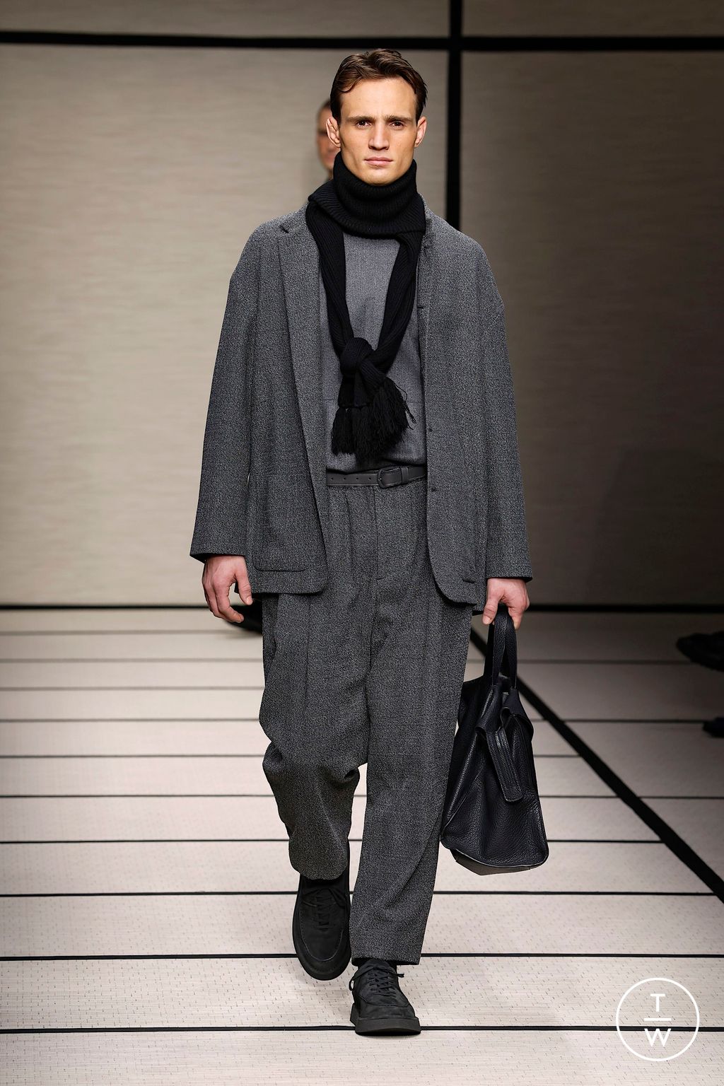 Fashion Week Milan Fall/Winter 2025 look 25 de la collection Giorgio Armani menswear