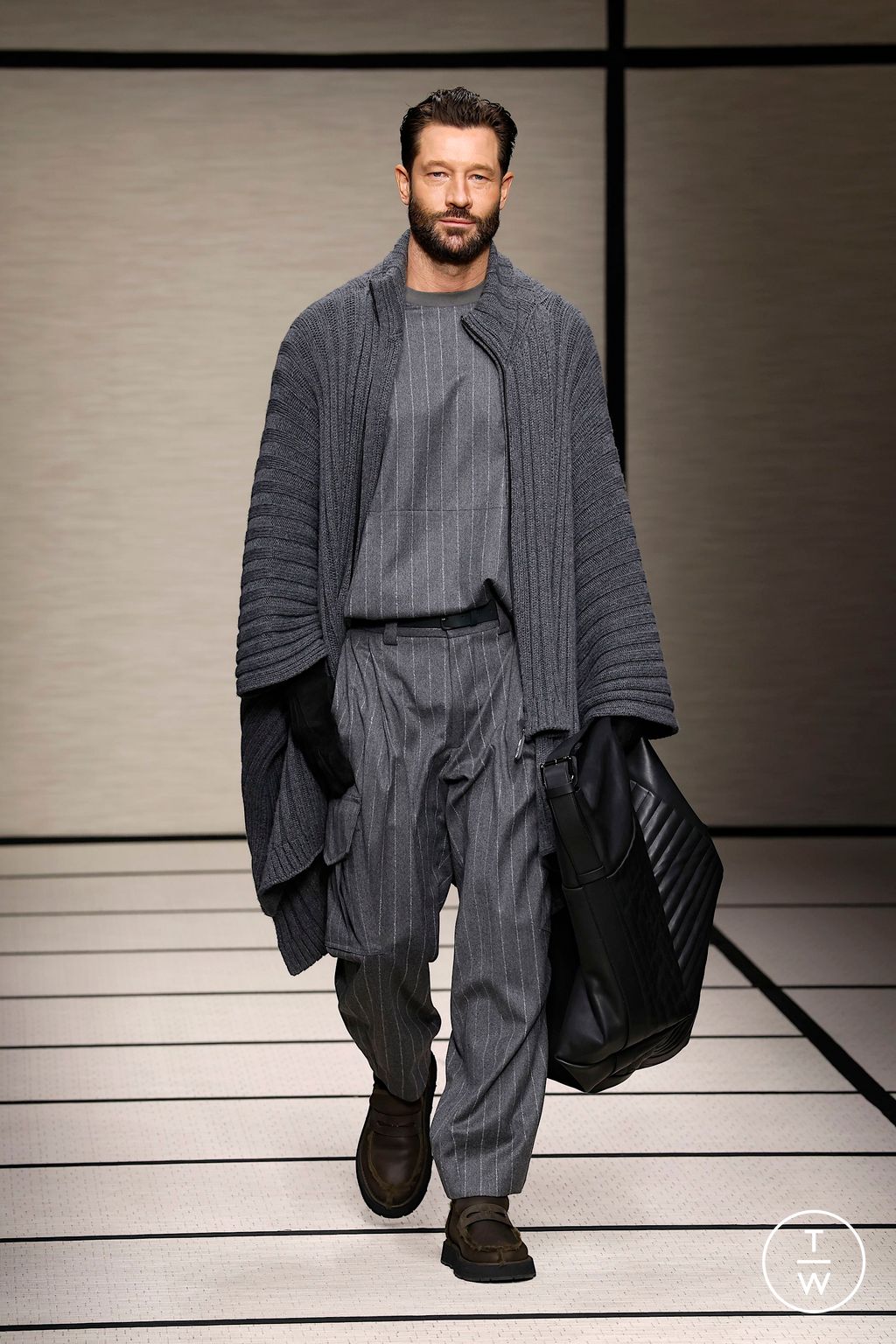 Fashion Week Milan Fall/Winter 2025 look 29 de la collection Giorgio Armani menswear