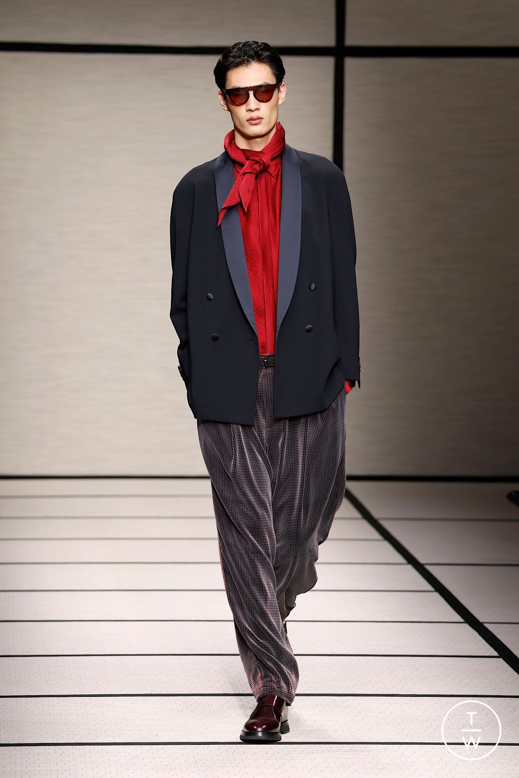 Fashion Week Milan Fall/Winter 2025 look 53 de la collection Giorgio Armani menswear