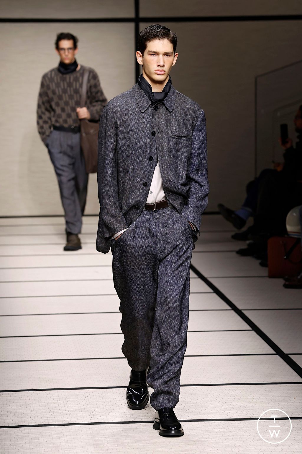 Fashion Week Milan Fall/Winter 2025 look 83 de la collection Giorgio Armani menswear