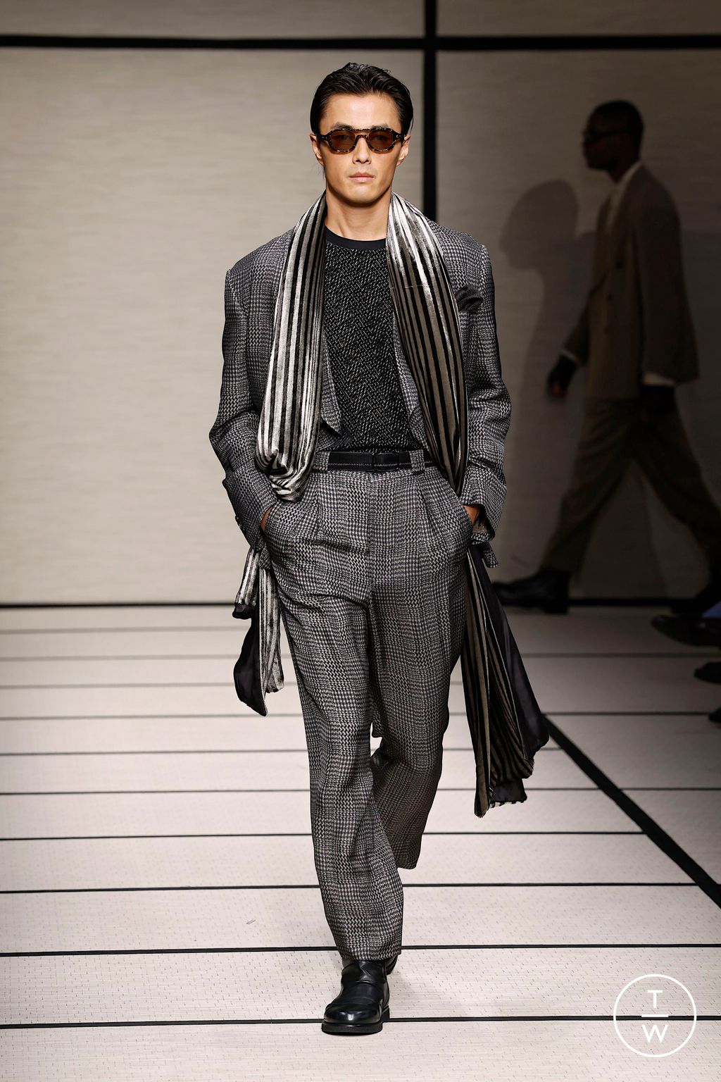 Fashion Week Milan Fall/Winter 2025 look 88 de la collection Giorgio Armani menswear