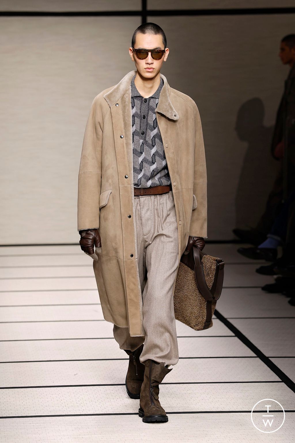 Fashion Week Milan Fall/Winter 2025 look 94 de la collection Giorgio Armani menswear