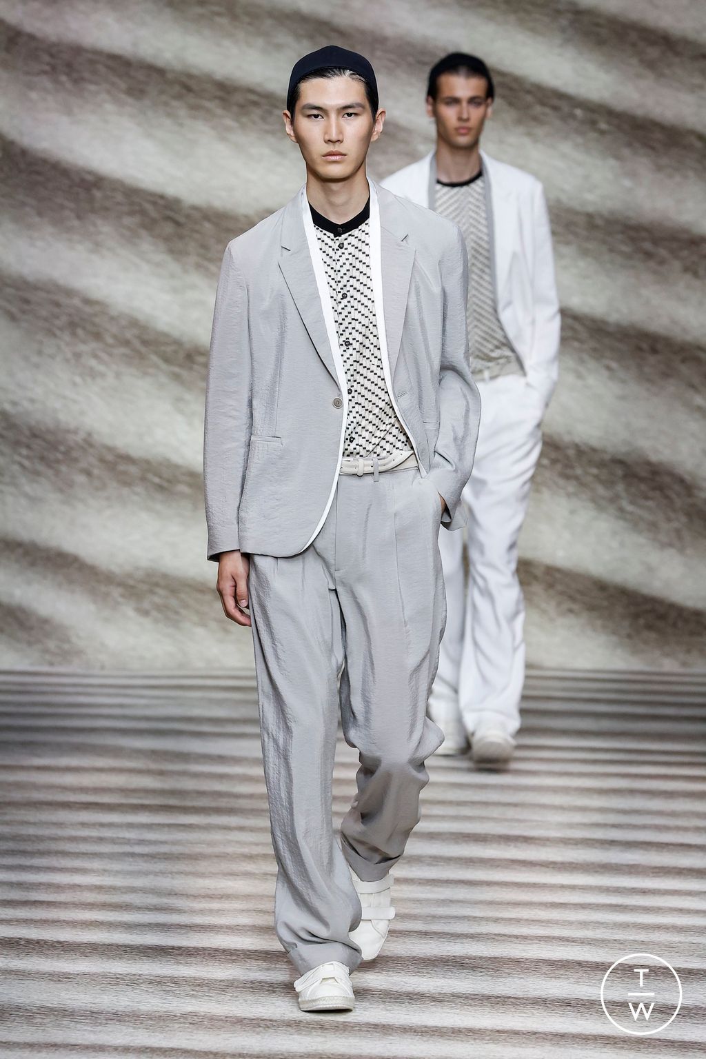 Fashion Week Milan Spring/Summer 2023 look 2 from the Giorgio Armani collection menswear