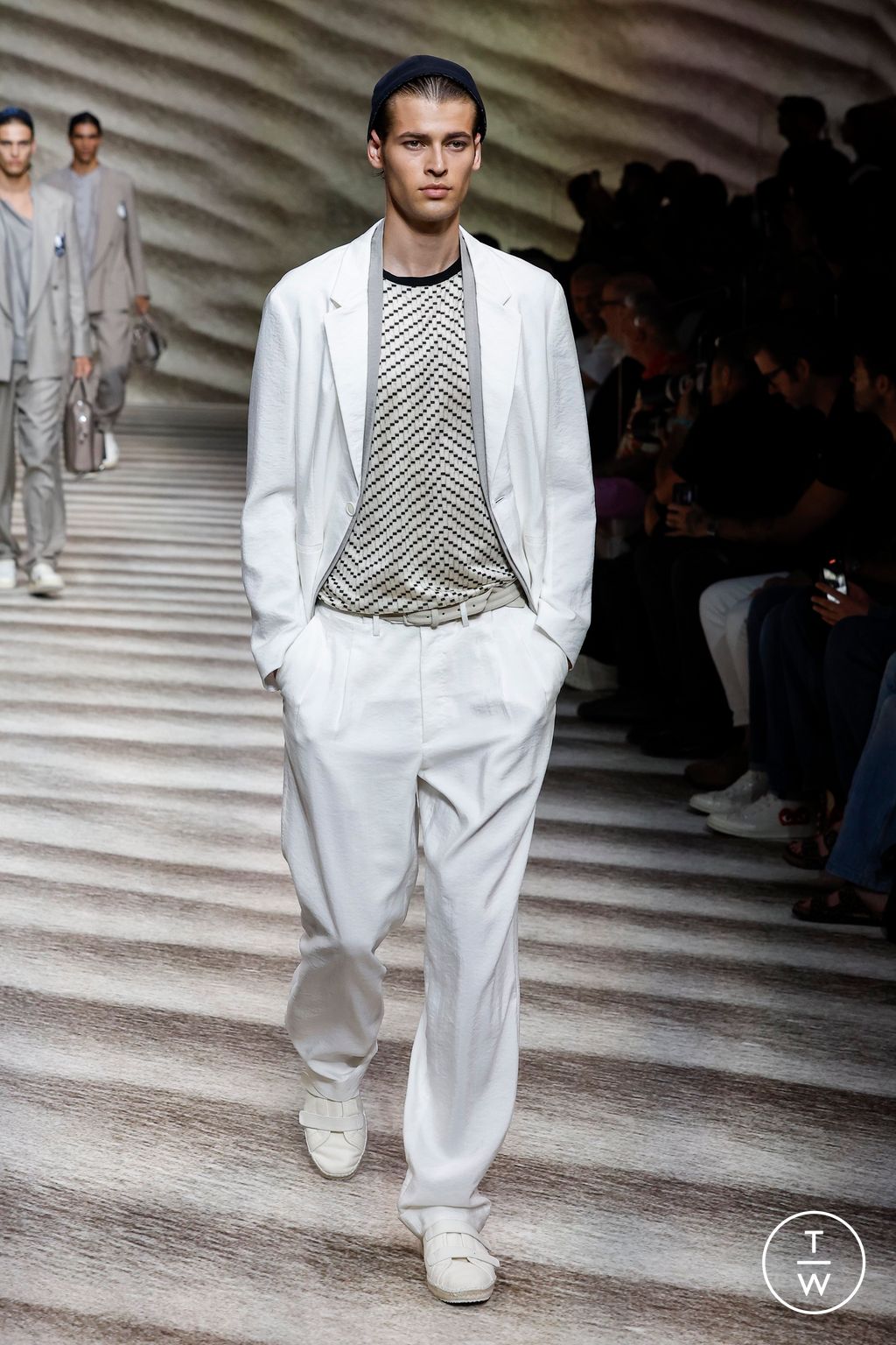 Fashion Week Milan Spring/Summer 2023 look 3 from the Giorgio Armani collection menswear