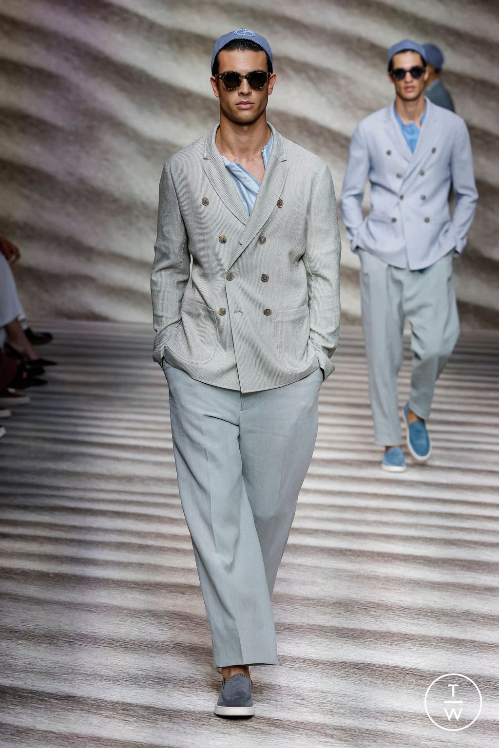 Fashion Week Milan Spring/Summer 2023 look 6 from the Giorgio Armani collection menswear