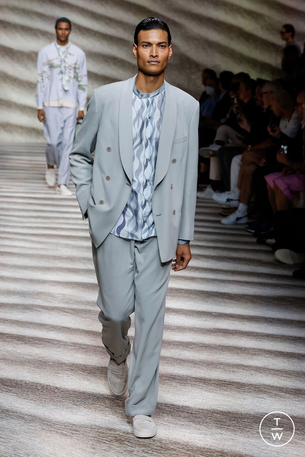 Fashion Week Milan Spring/Summer 2023 look 9 from the Giorgio Armani collection menswear