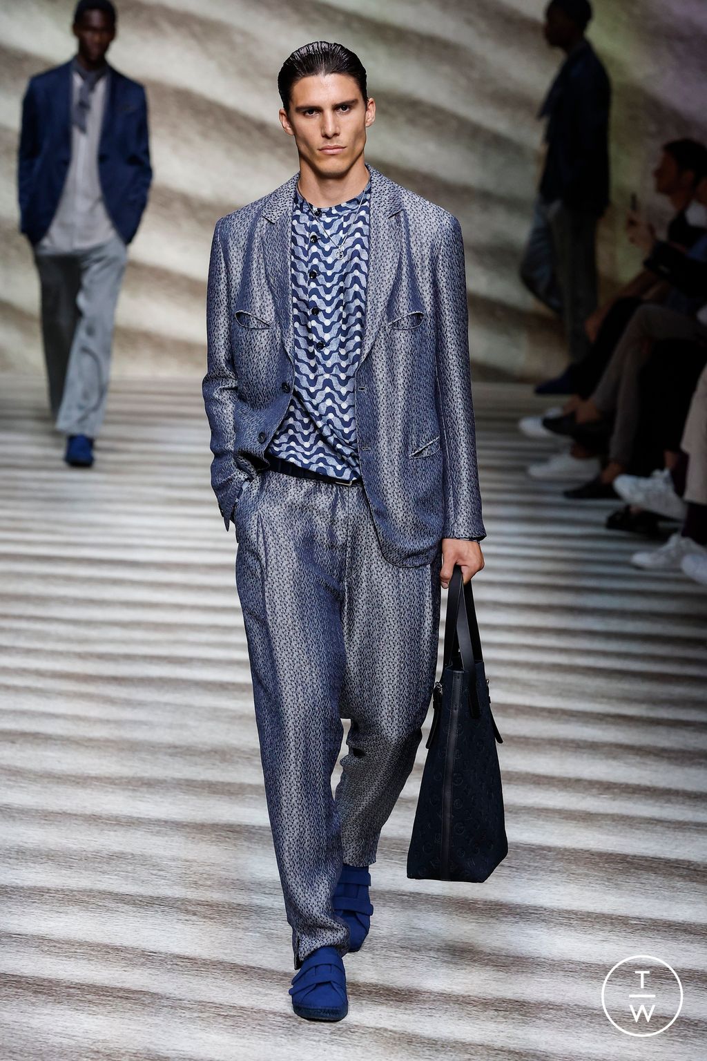 Fashion Week Milan Spring/Summer 2023 look 16 from the Giorgio Armani collection menswear