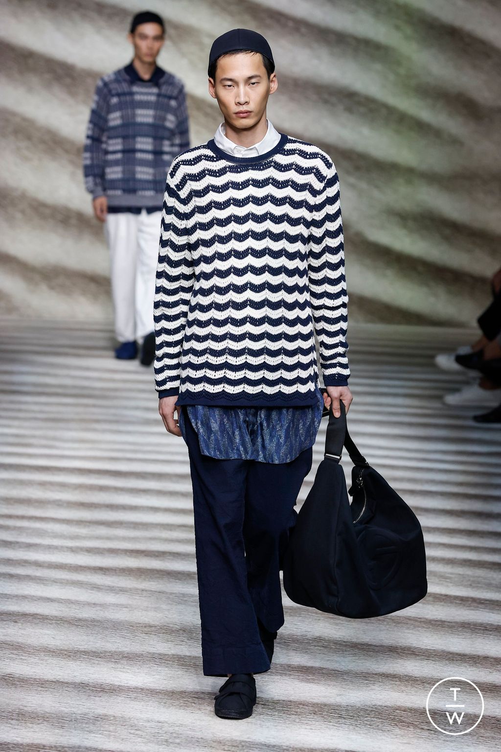 Fashion Week Milan Spring/Summer 2023 look 19 from the Giorgio Armani collection menswear