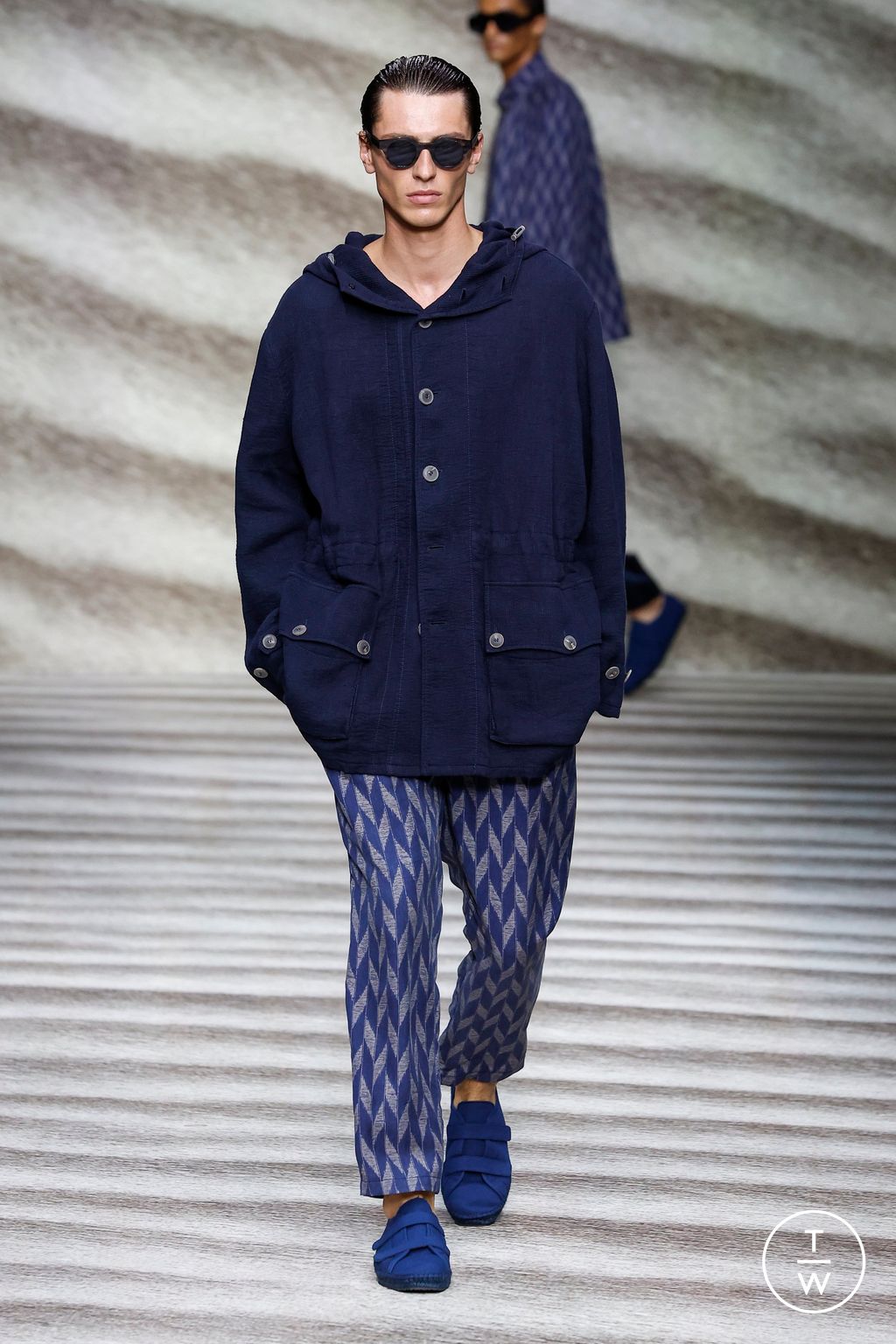 Fashion Week Milan Spring/Summer 2023 look 28 from the Giorgio Armani collection menswear