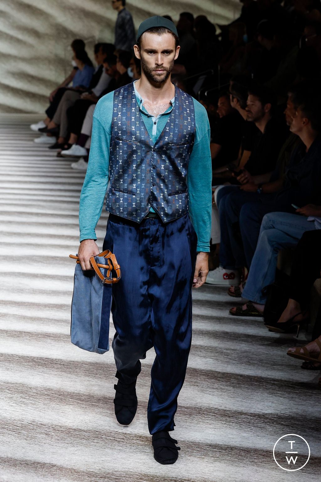 Fashion Week Milan Spring/Summer 2023 look 46 from the Giorgio Armani collection menswear