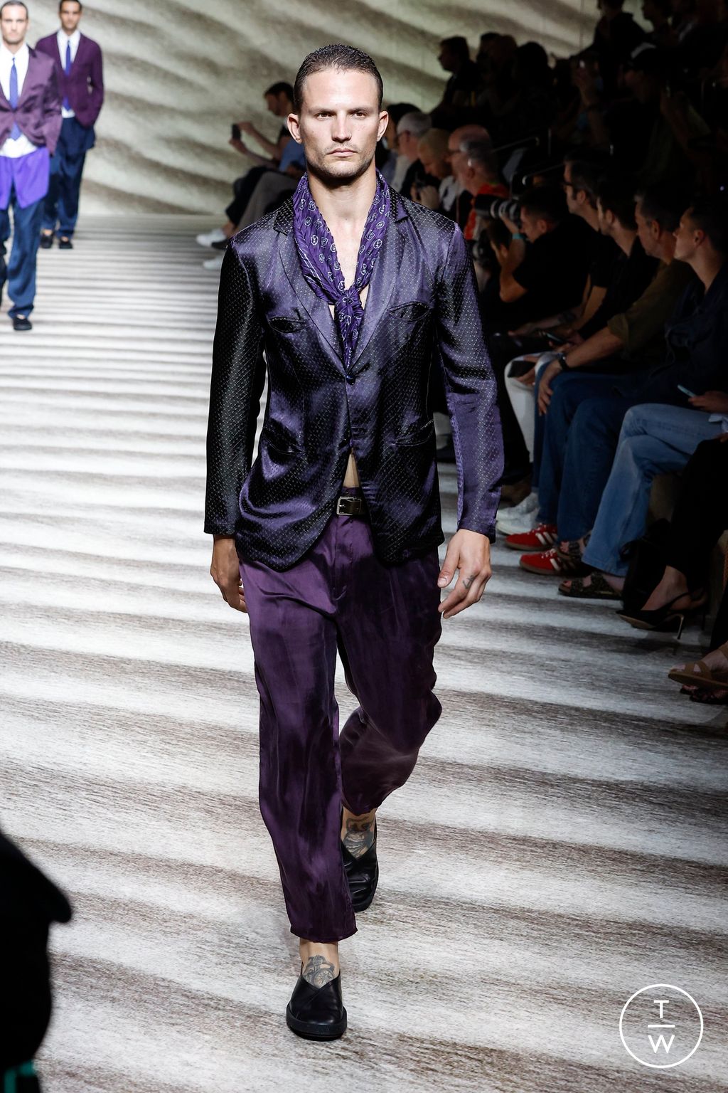 Fashion Week Milan Spring/Summer 2023 look 54 from the Giorgio Armani collection 男装