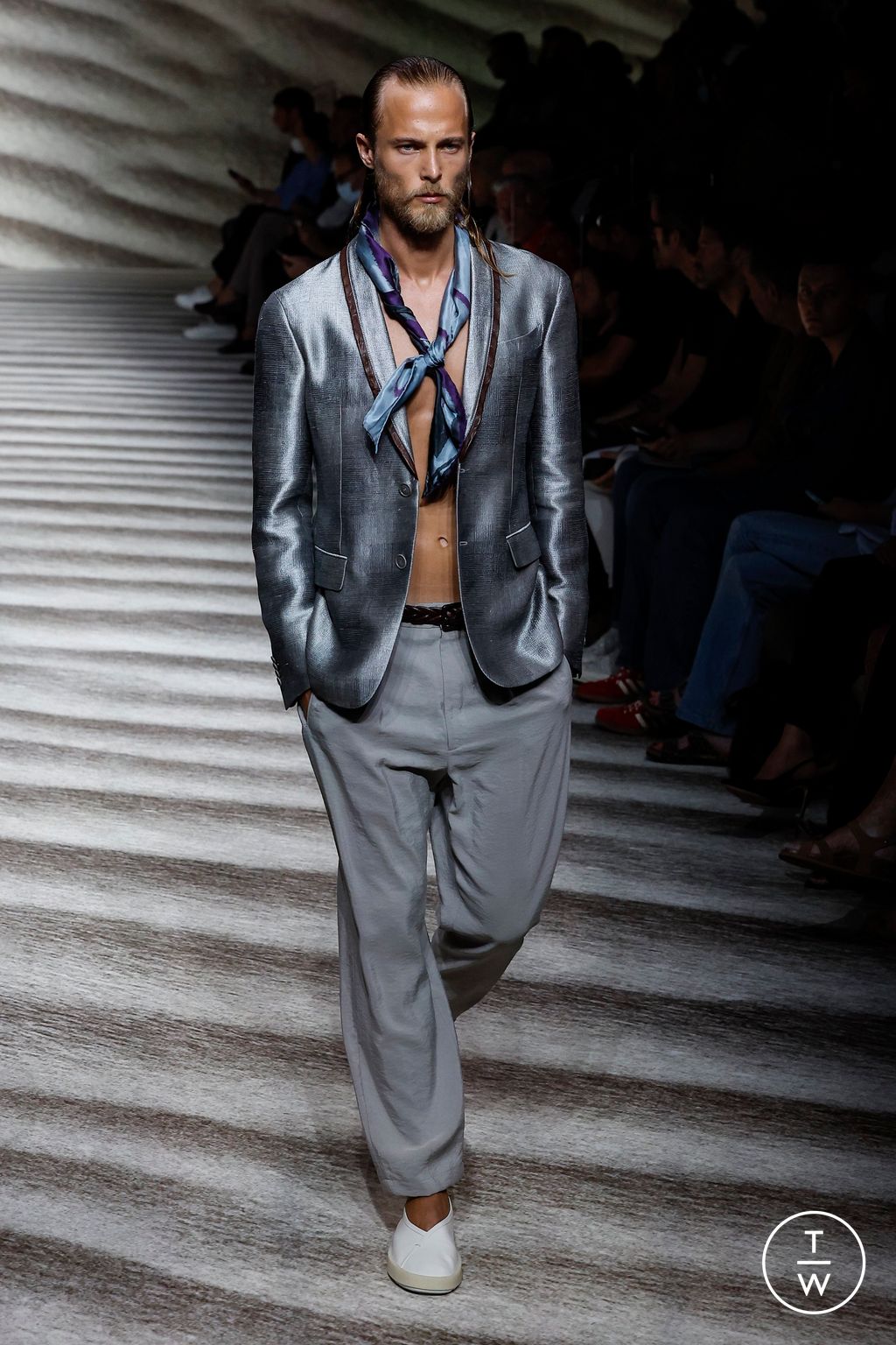 Fashion Week Milan Spring/Summer 2023 look 61 from the Giorgio Armani collection menswear